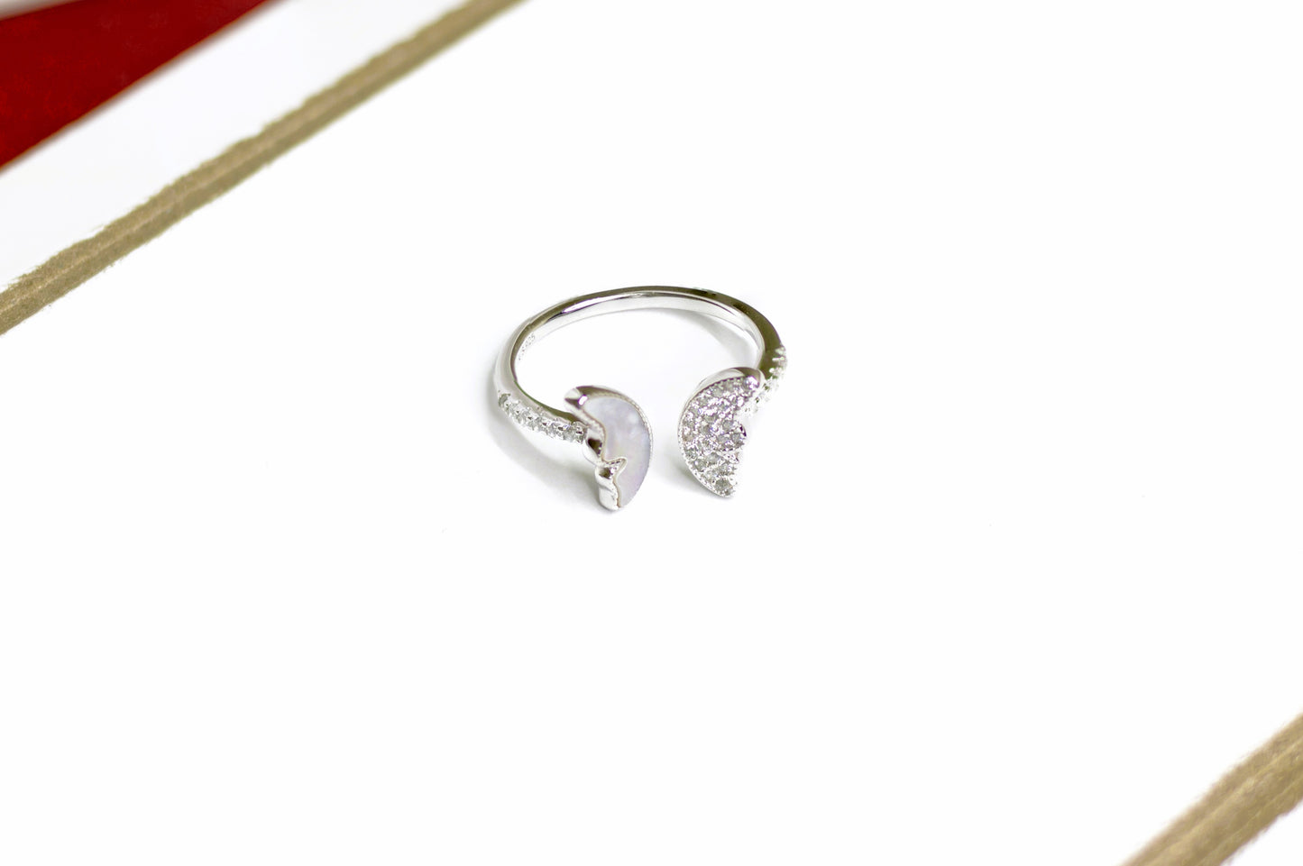 Moon Face Ring